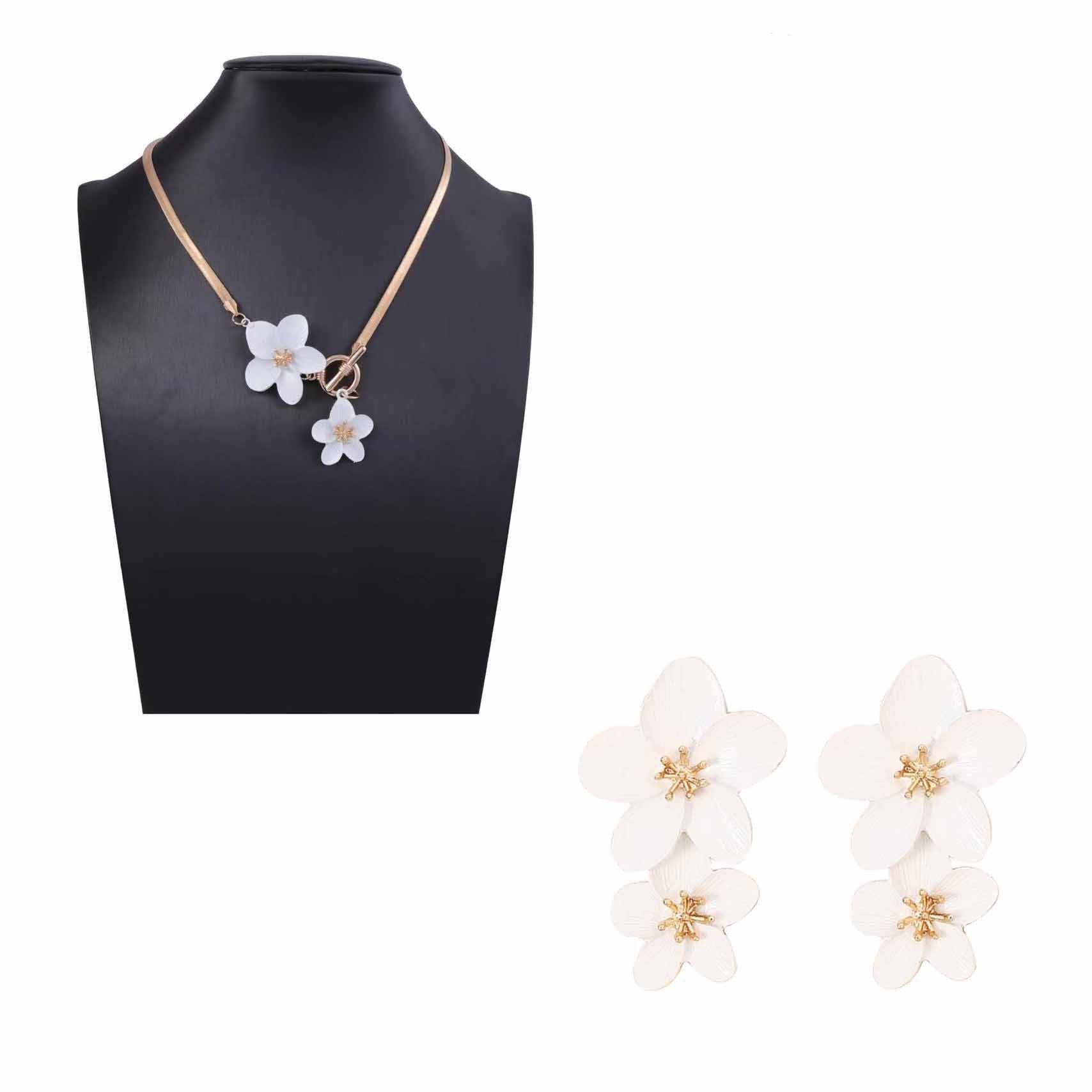 Romantic Necklace for Special Moments