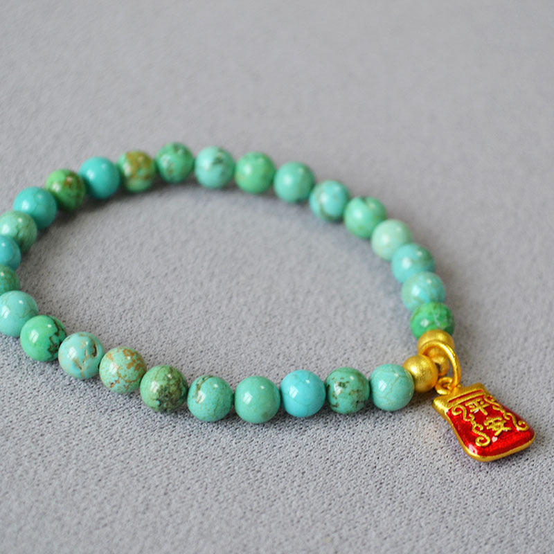Charming Gold Bracelet for Any Occasion