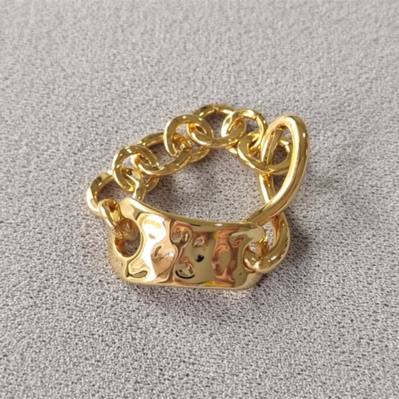 Romantic Chain for Special Moments