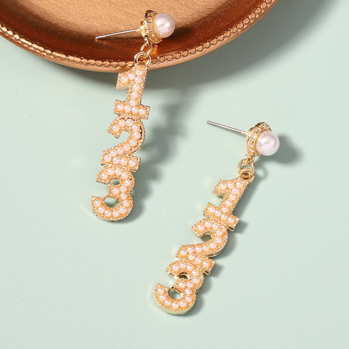 Romantic Pearl Earring for Special Moments