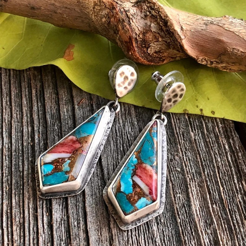 Classic Earring with Timeless Appeal