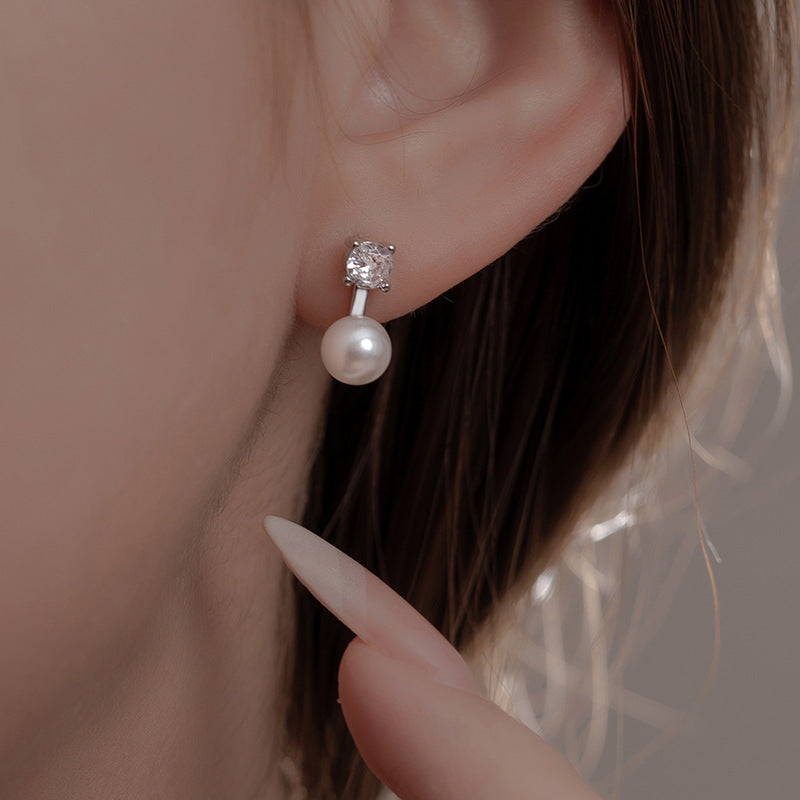Stunning Pearl Earring for Daily Wear
