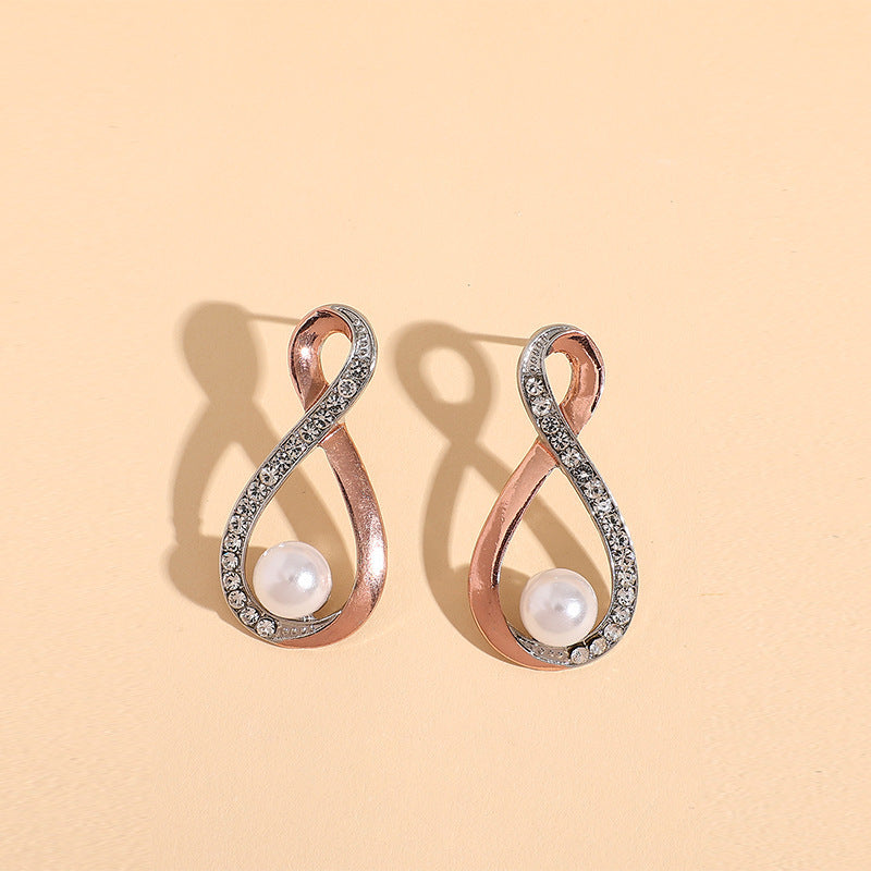 Classic Pearl Earring with Timeless Appeal