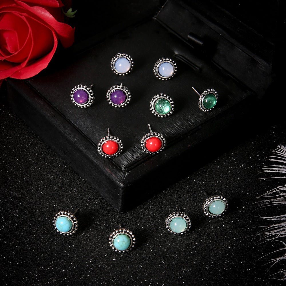 Classic Earring with Timeless Appeal