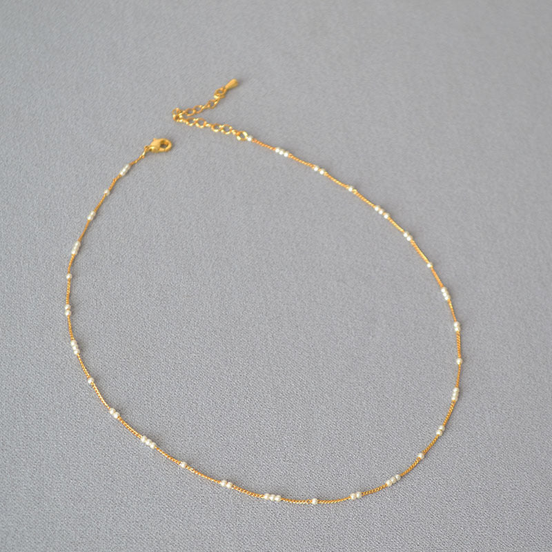 Romantic Gold Necklace for Special Moments