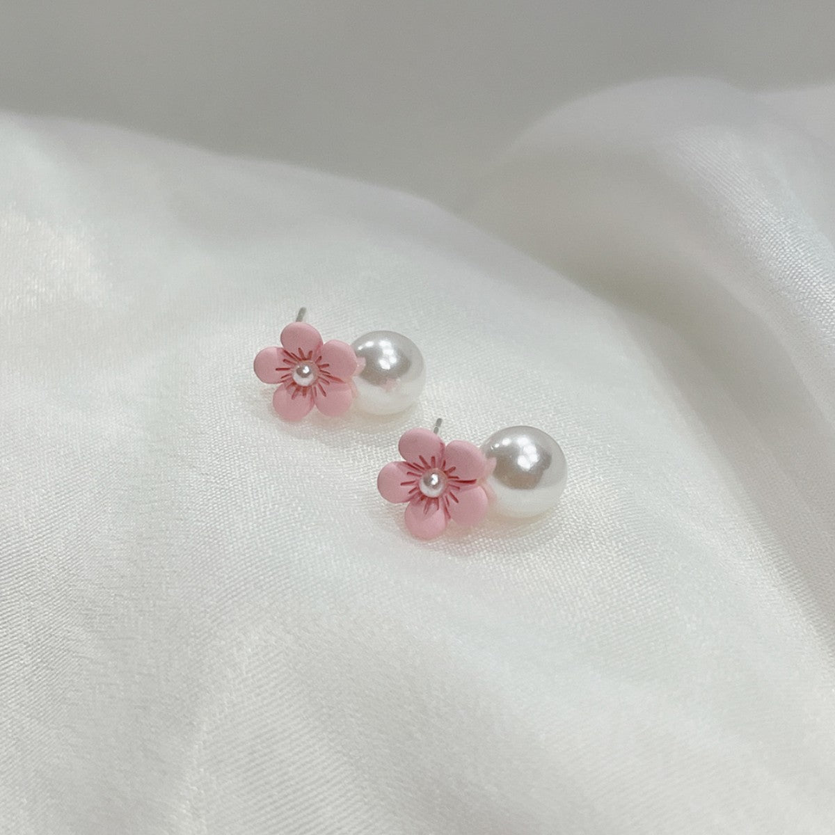 Vintage Handmade Pearl Earring
