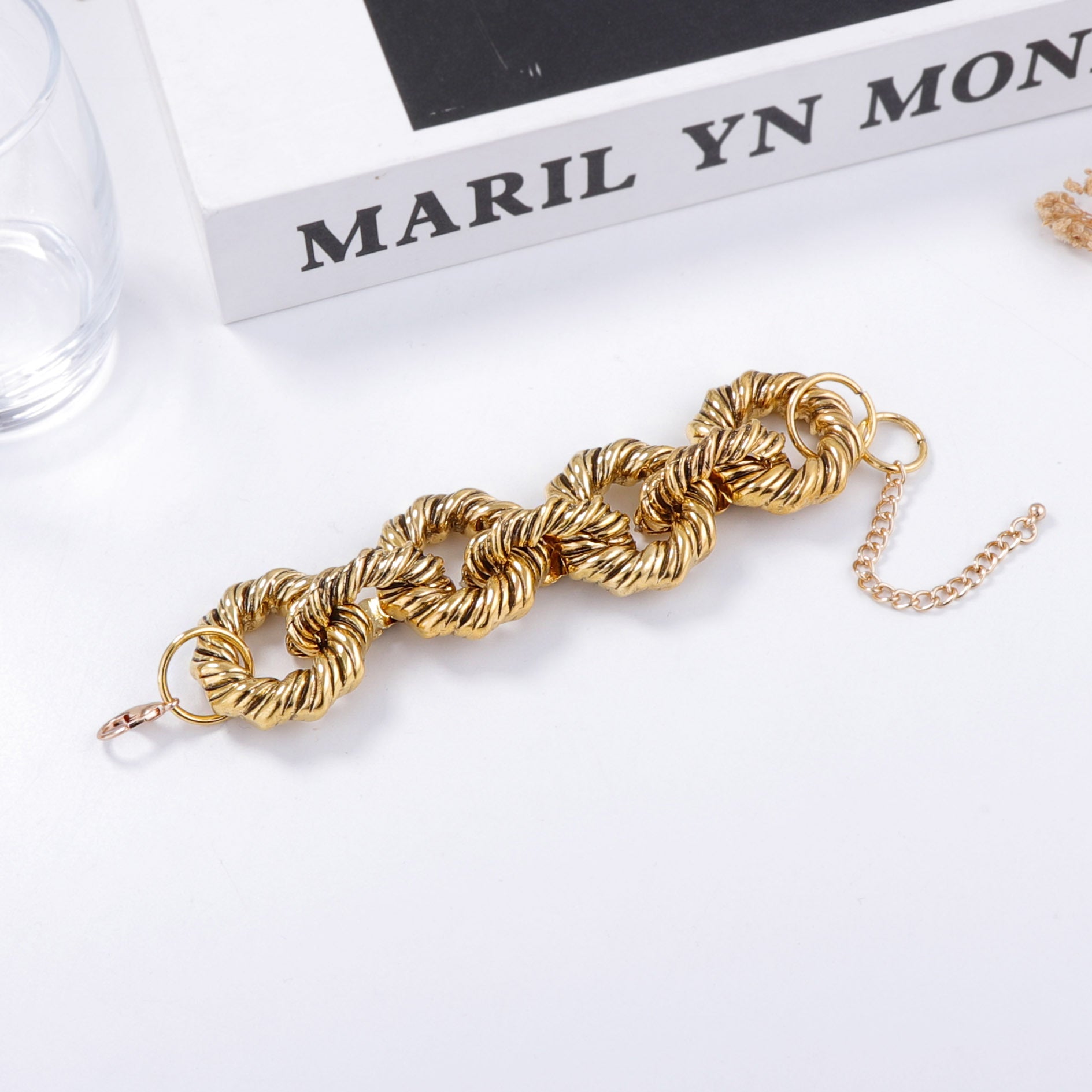 Romantic Necklace for Special Moments