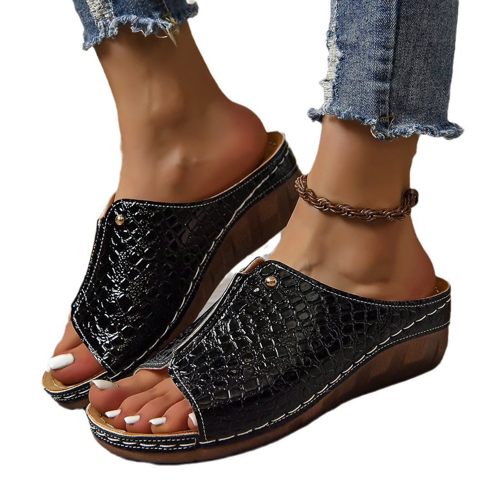 Chic Orthopedic Sandals with Unique Design