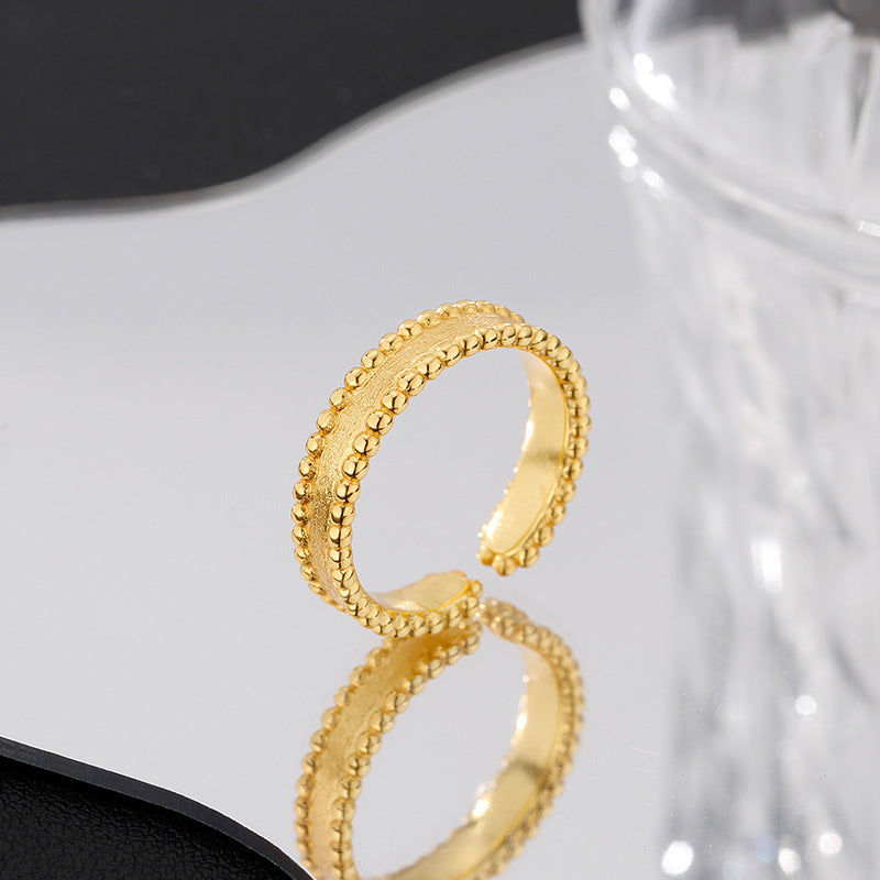 Romantic Gold Ring for Special Moments