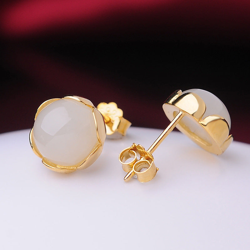 Classic Silver Earring with Timeless Appeal