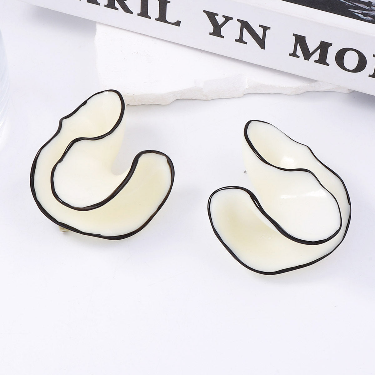 Classic Earring with Timeless Appeal