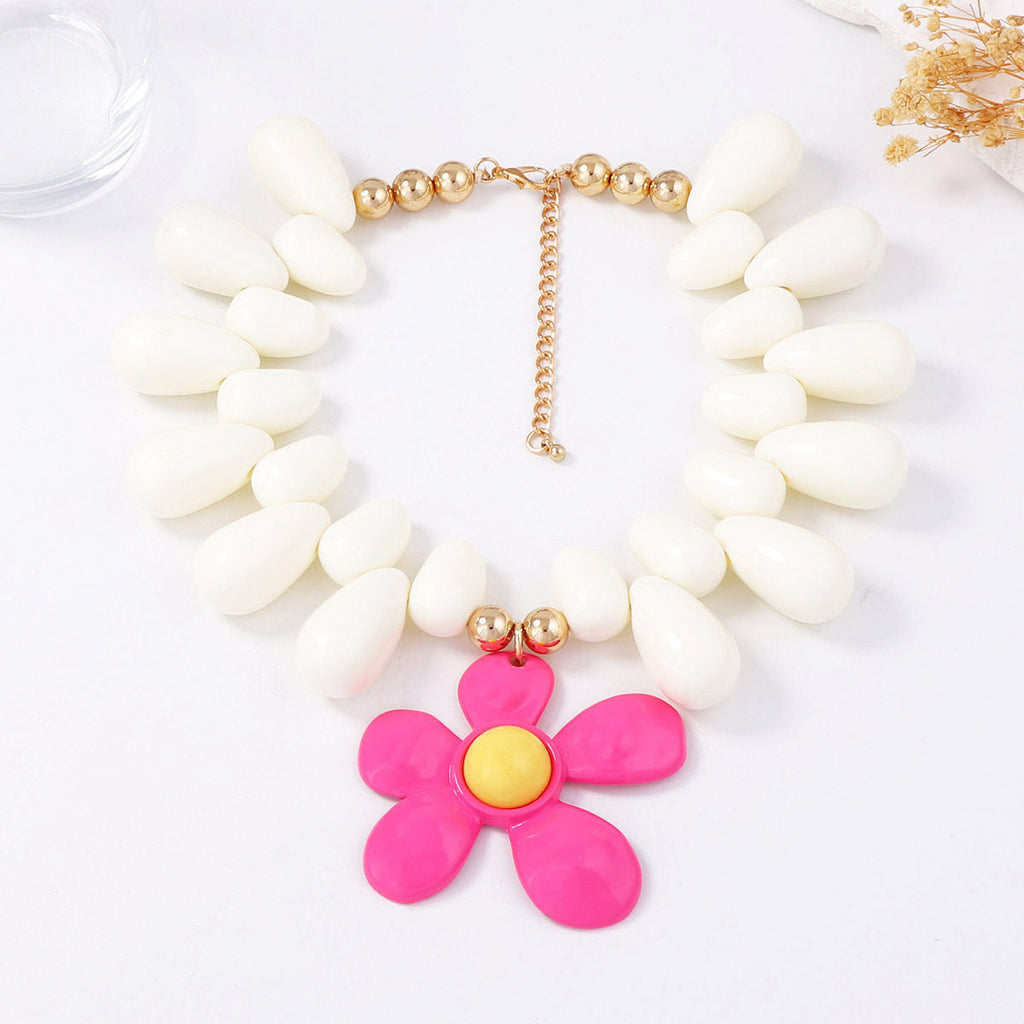 Charming Piece for Any Occasion