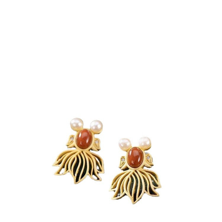 Romantic Silver Earring for Special Moments