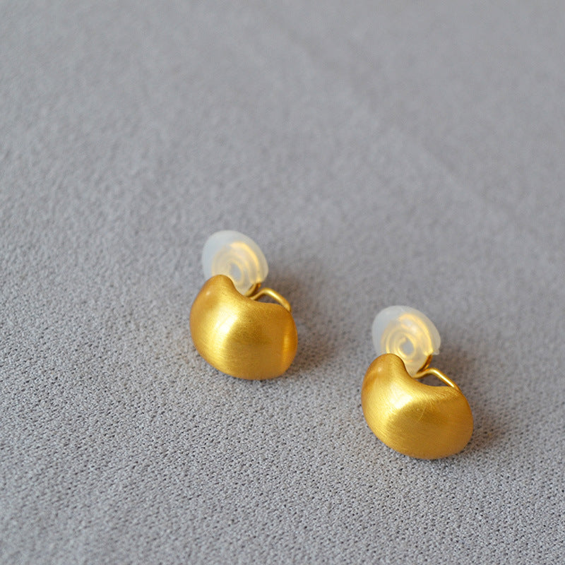 Elegant Gold Earring for Every Occasion