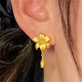 Romantic Gold Earring for Special Moments
