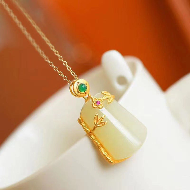 Charming Gold Necklace for Any Occasion