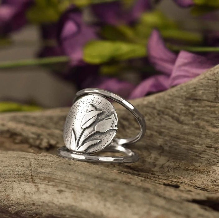 Charming Silver Ring for Any Occasion