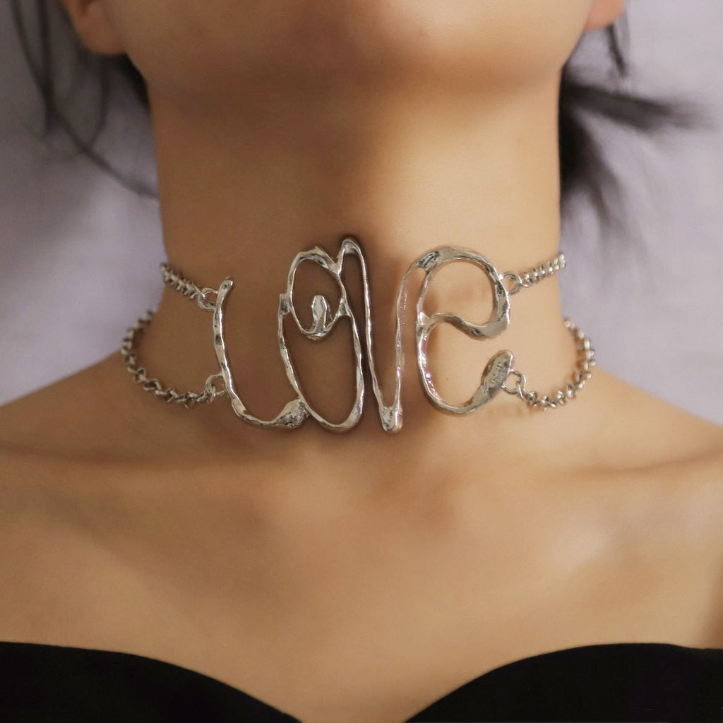 Romantic Chain for Special Moments