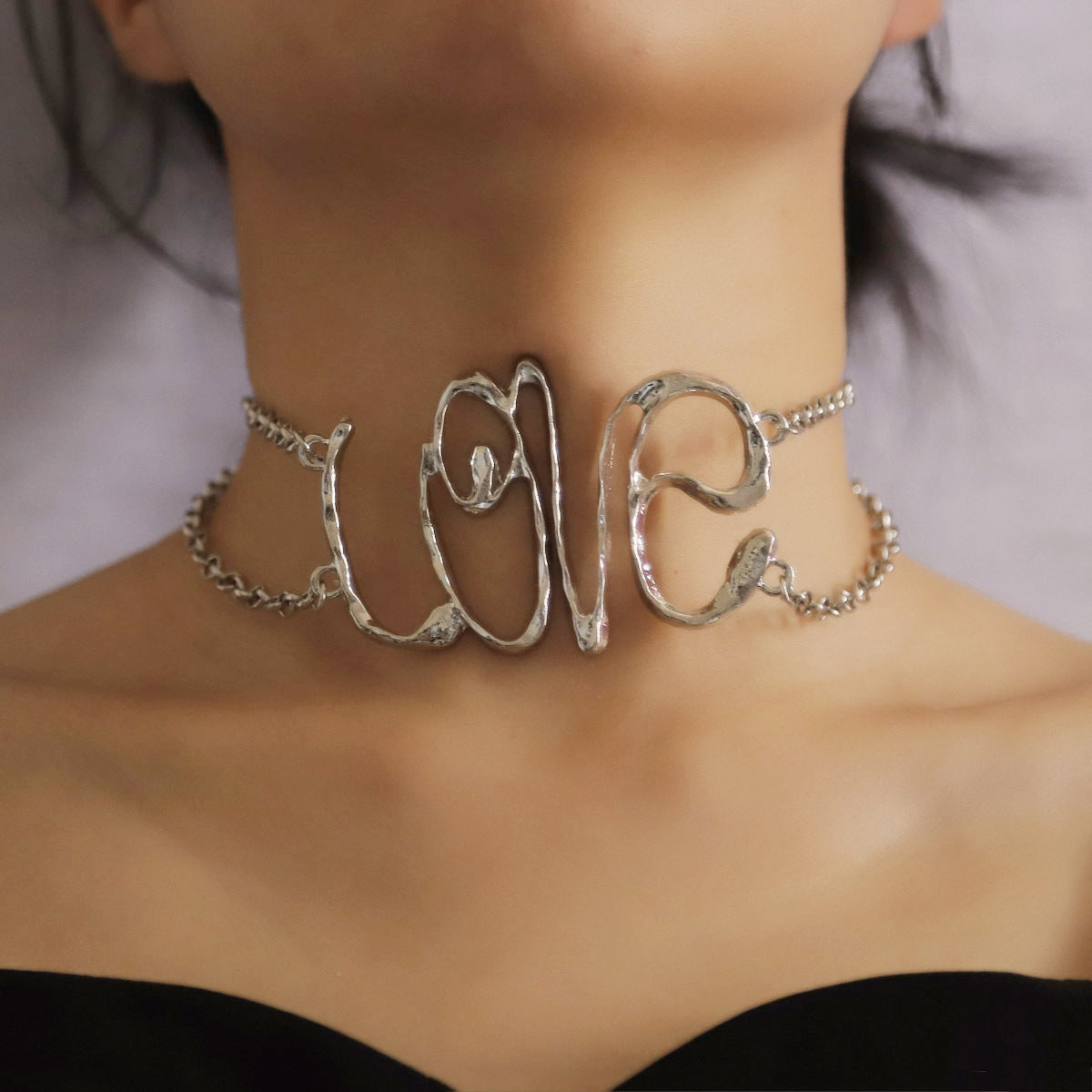 Romantic Chain for Special Moments