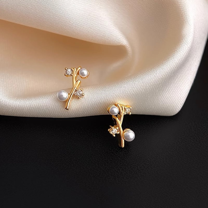 Charming Pearl Earring for Any Occasion