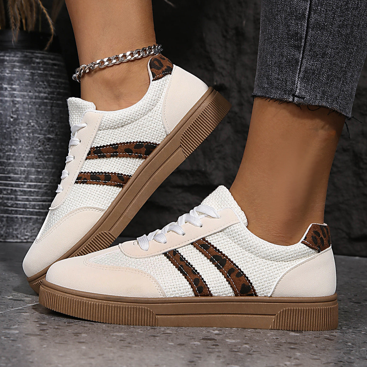 Chic Orthopedic Sneakers with Unique Design