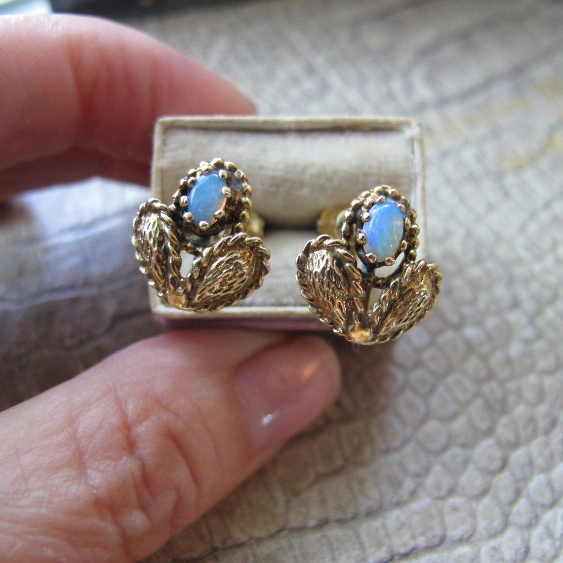 Romantic Earring for Special Moments