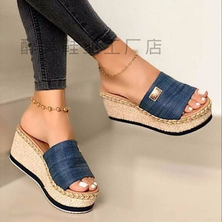 Beautifully Crafted Orthopedic Sandals