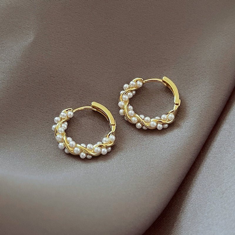 Stunning Pearl Earring for Daily Wear