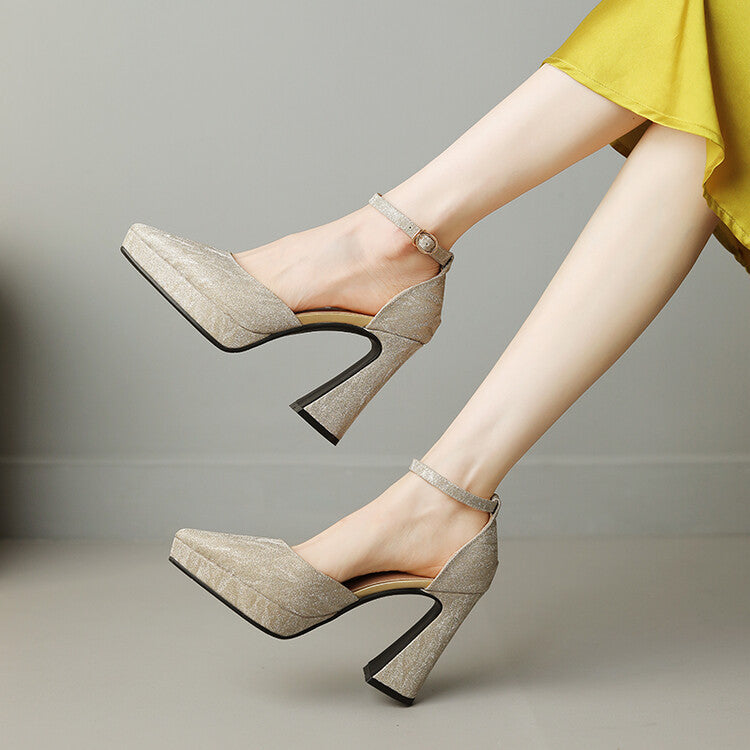 Chic Orthopedic Sandals with Unique Design