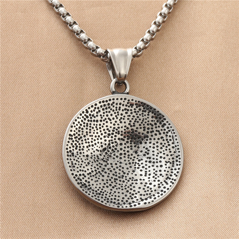 Elegant Pendant for Every Occasion