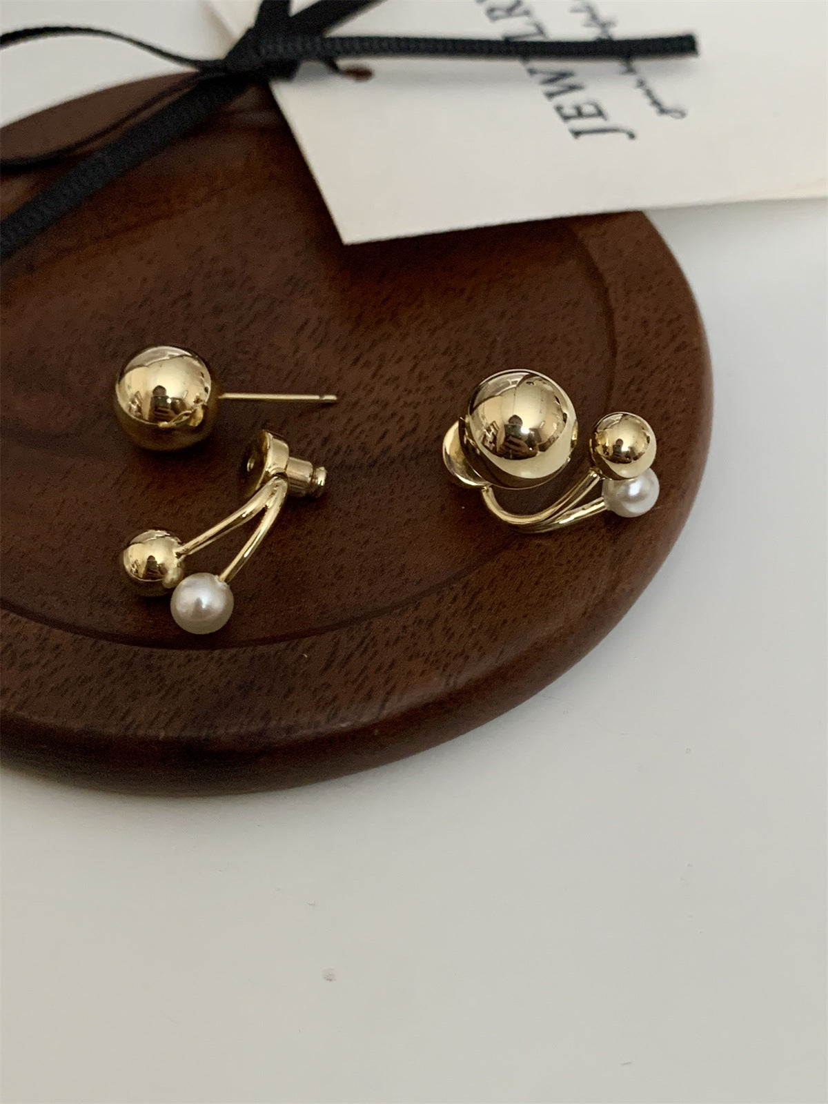 Stunning Gold Earring for Daily Wear
