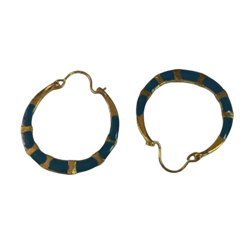 Vintage Handmade Gold Earring