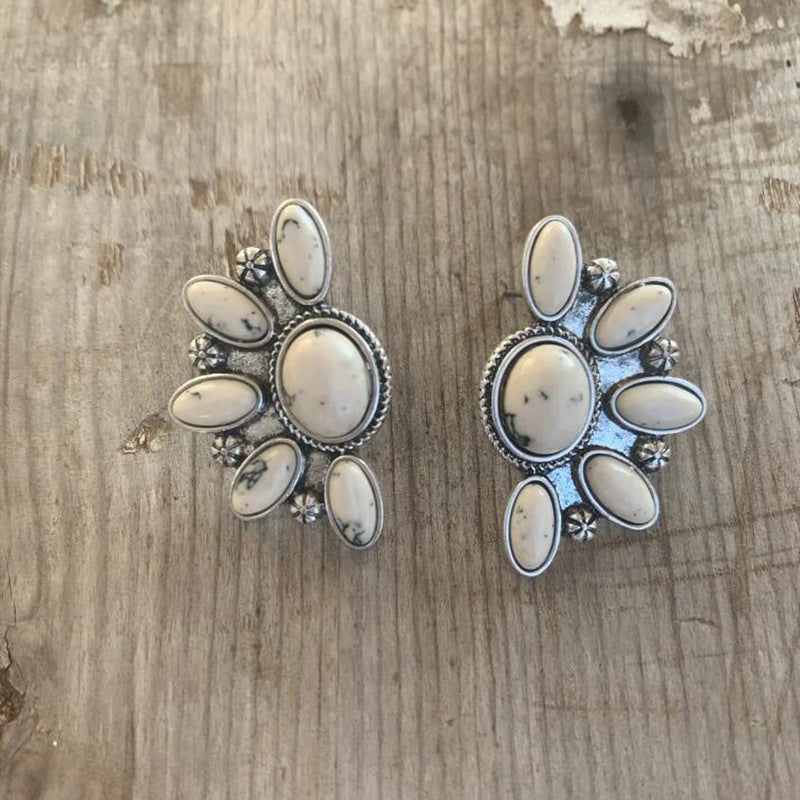 Romantic Earring for Special Moments