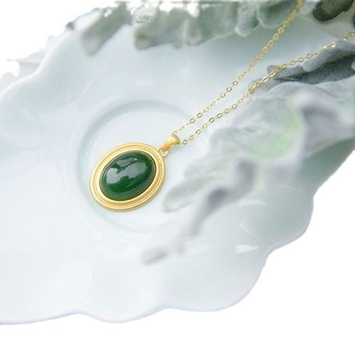 Charming Silver Necklace for Any Occasion