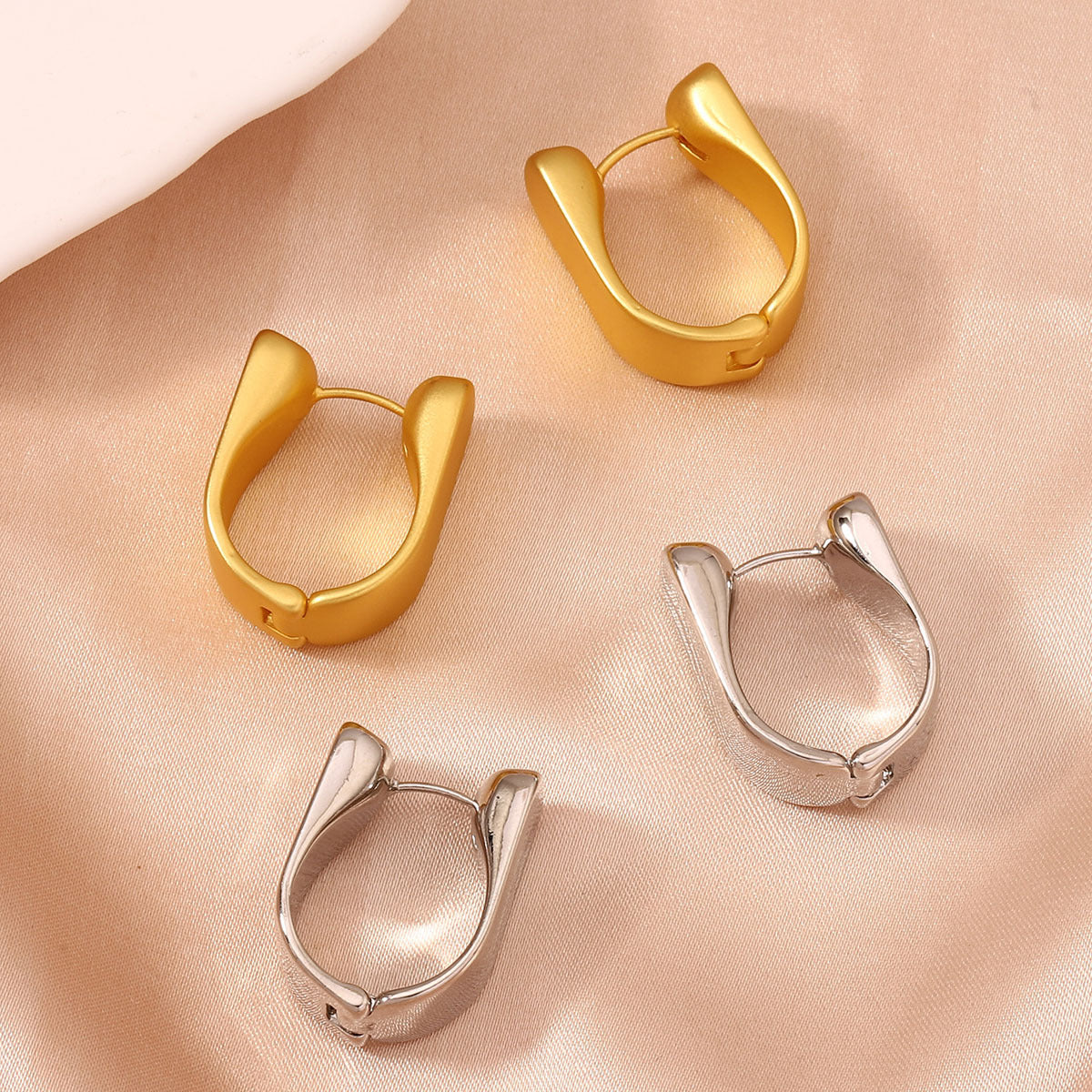 Beautiful Earring with Unique Style