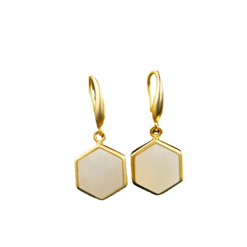 Charming Gold Earring for Any Occasion