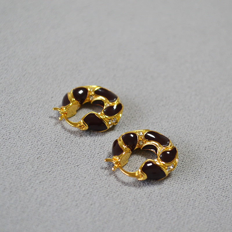 Elegant Gold Earring for Every Occasion