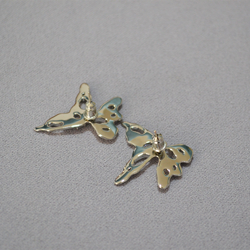 Beautiful Silver Earring with Unique Style