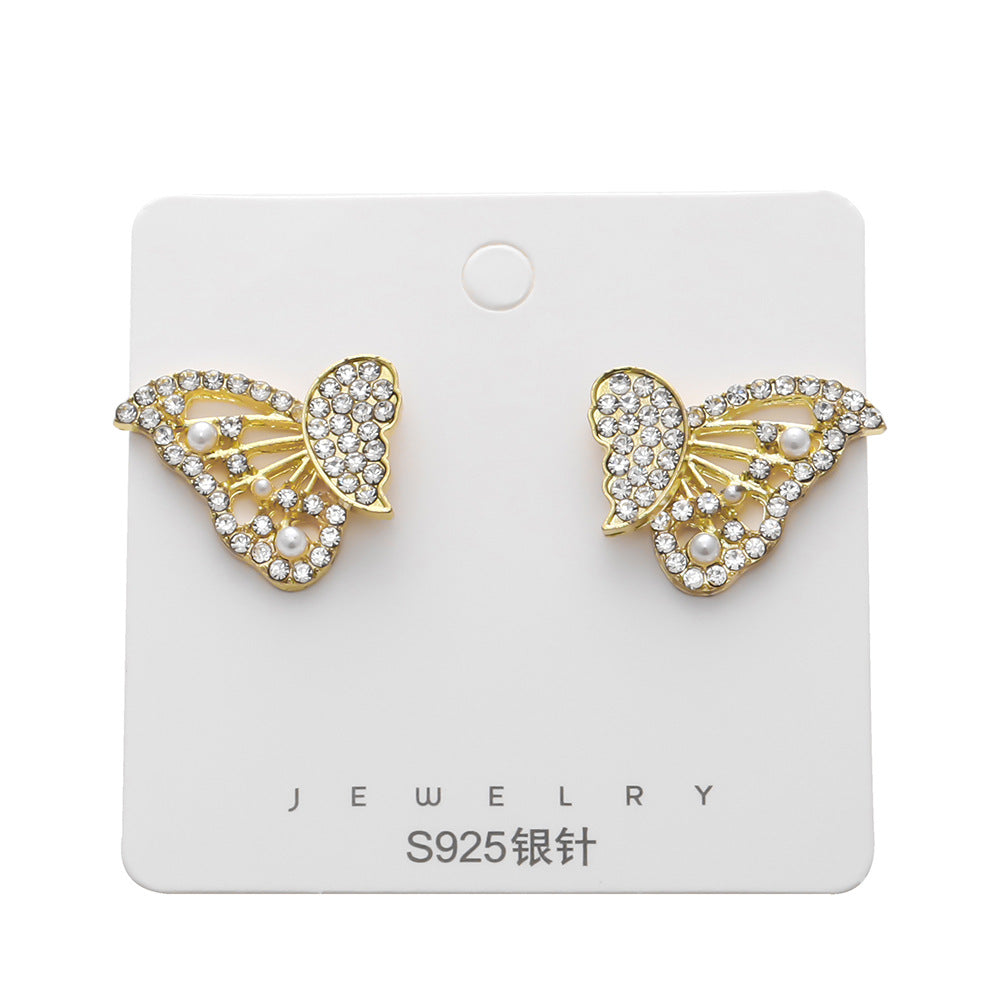 Beautiful Gold Earring with Unique Style