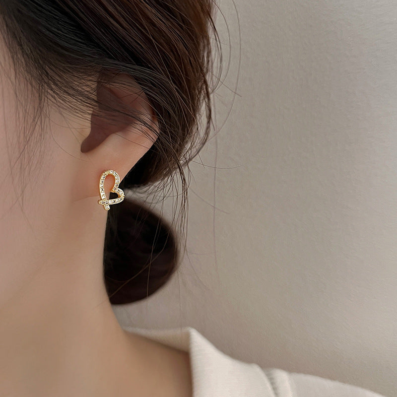 Romantic Earring for Special Moments