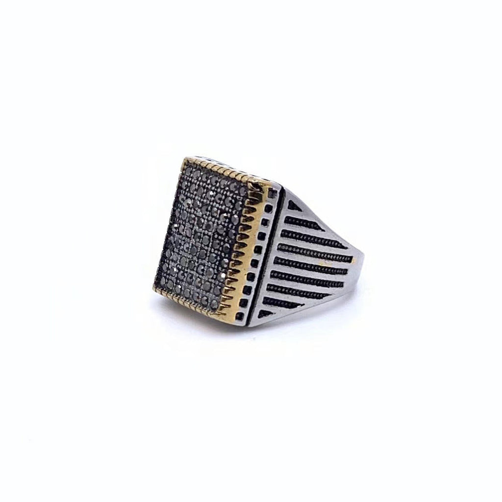 Classic Ring with Timeless Appeal