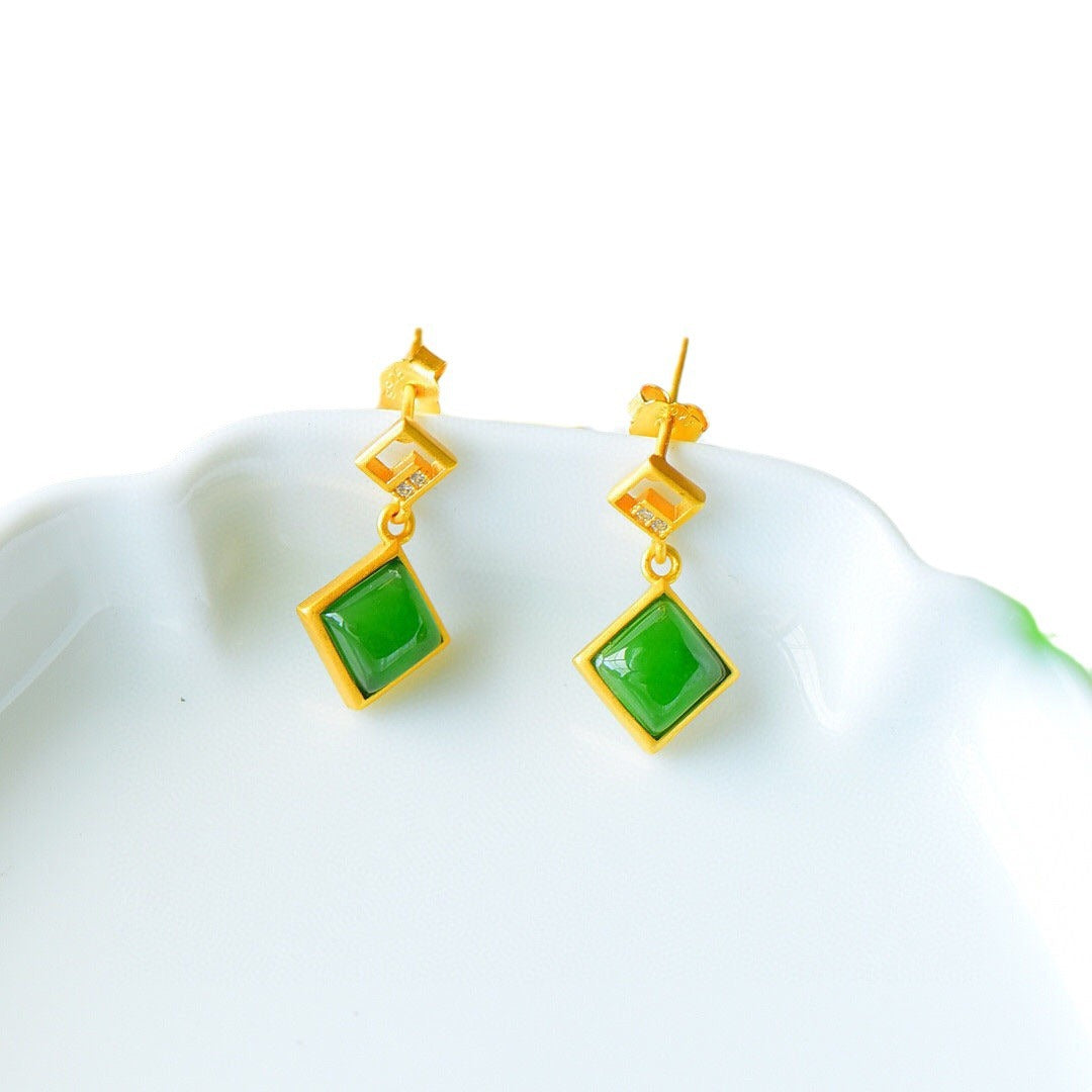 Elegant Gold Earring for Every Occasion