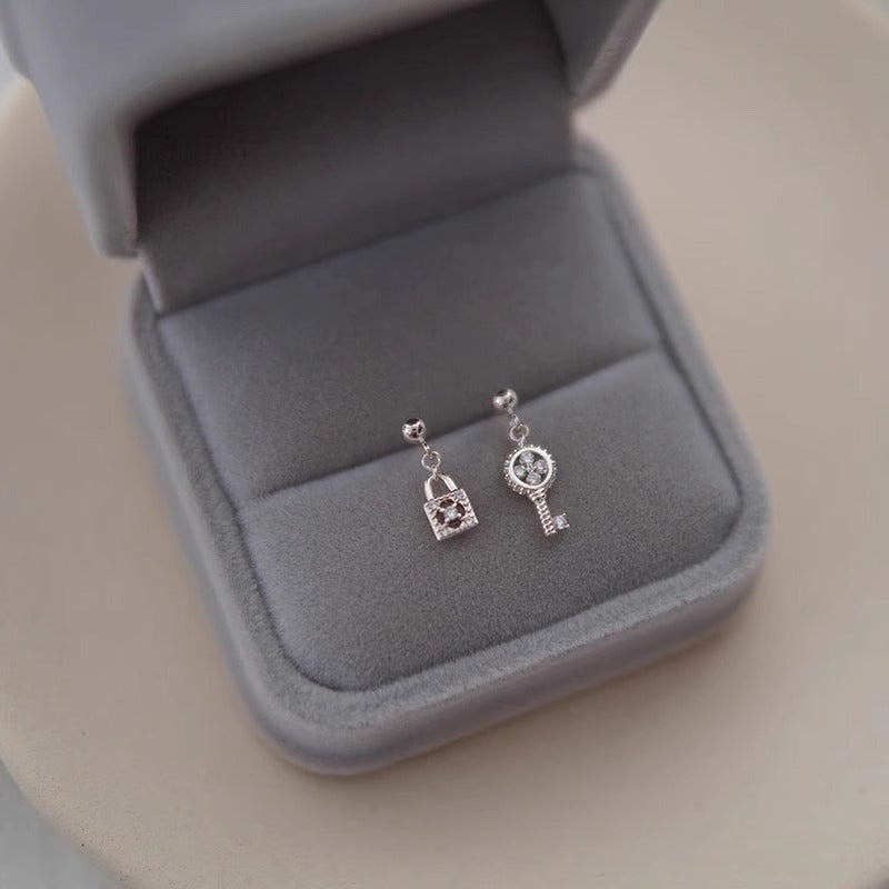 Stunning Earring for Daily Wear