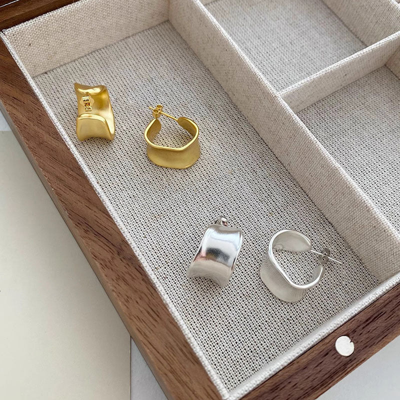 Charming Earring for Any Occasion