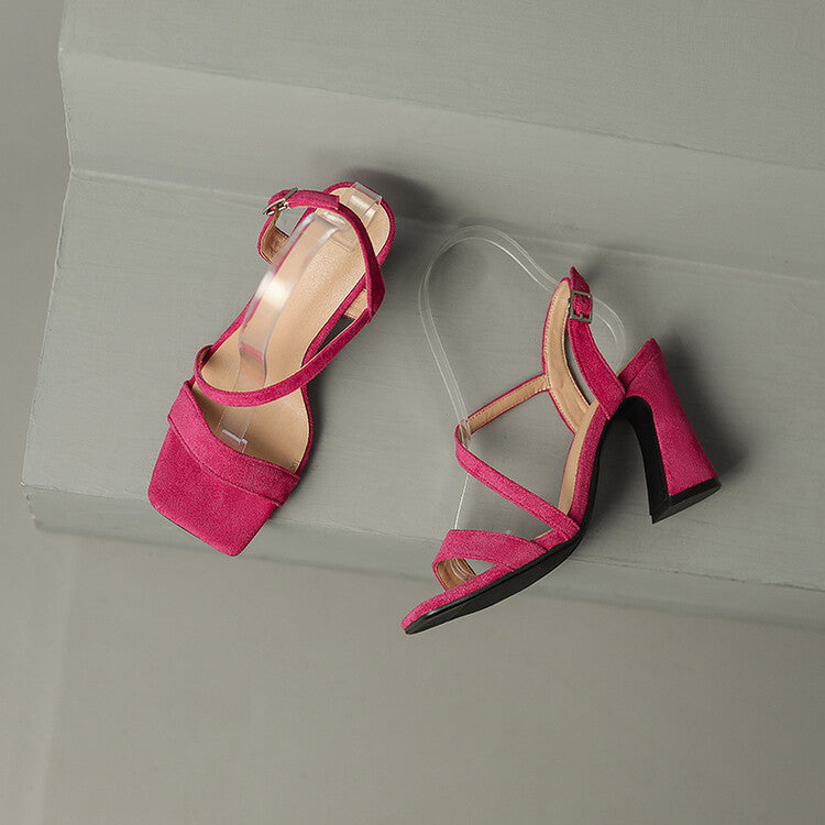 Graceful Orthopedic Sandals for Modern Look