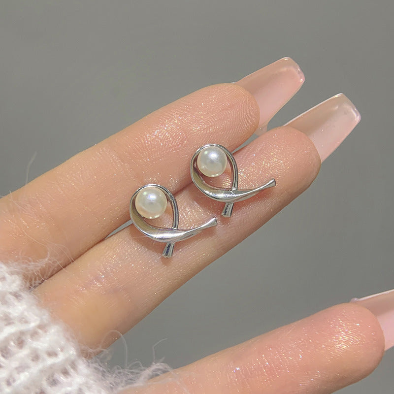 Delicate Artisan Pearl Earring