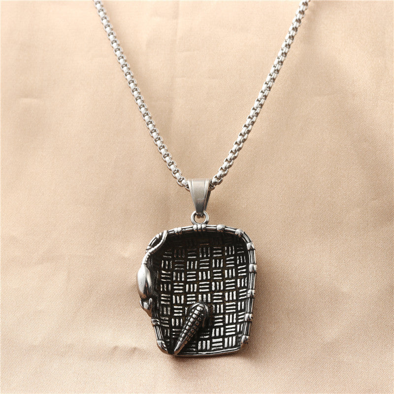 Charming Pendant for Any Occasion