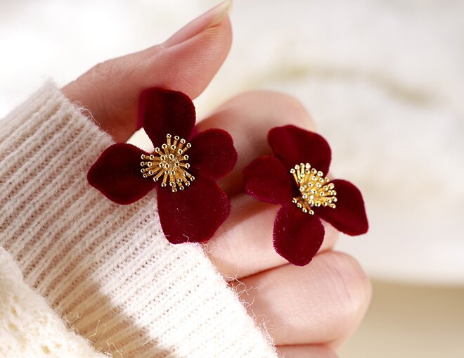 Classic Earring with Timeless Appeal
