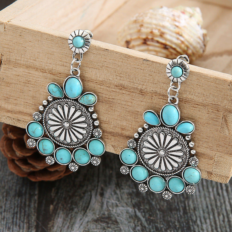 Classic Earring with Timeless Appeal