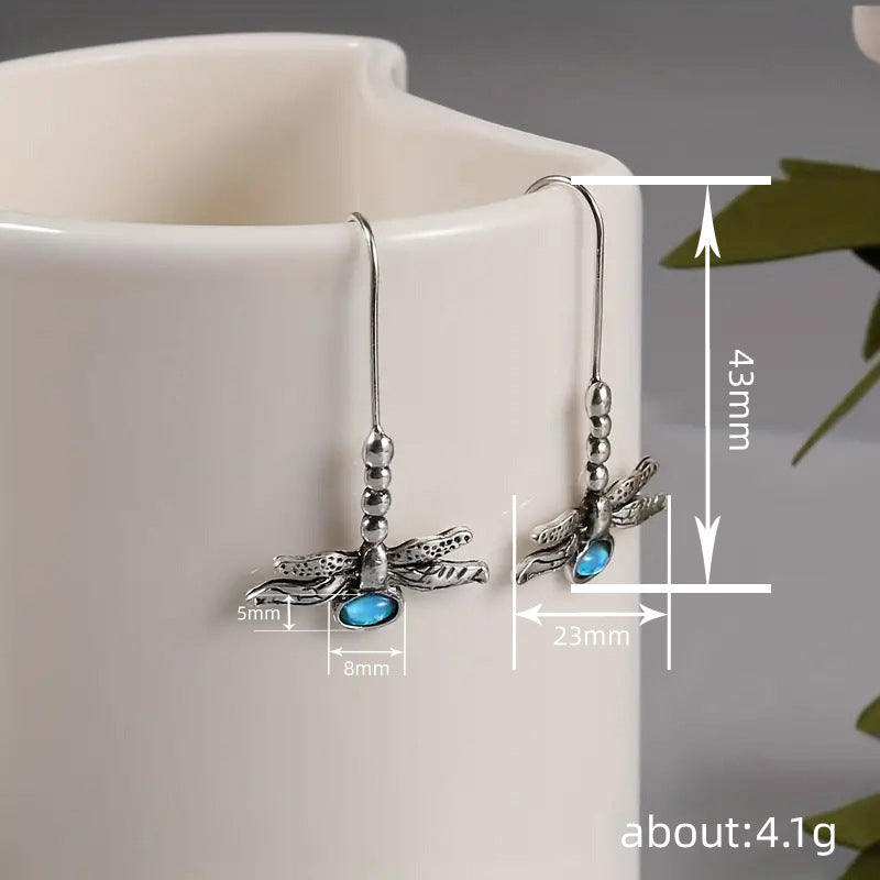Charming Silver Earring for Any Occasion